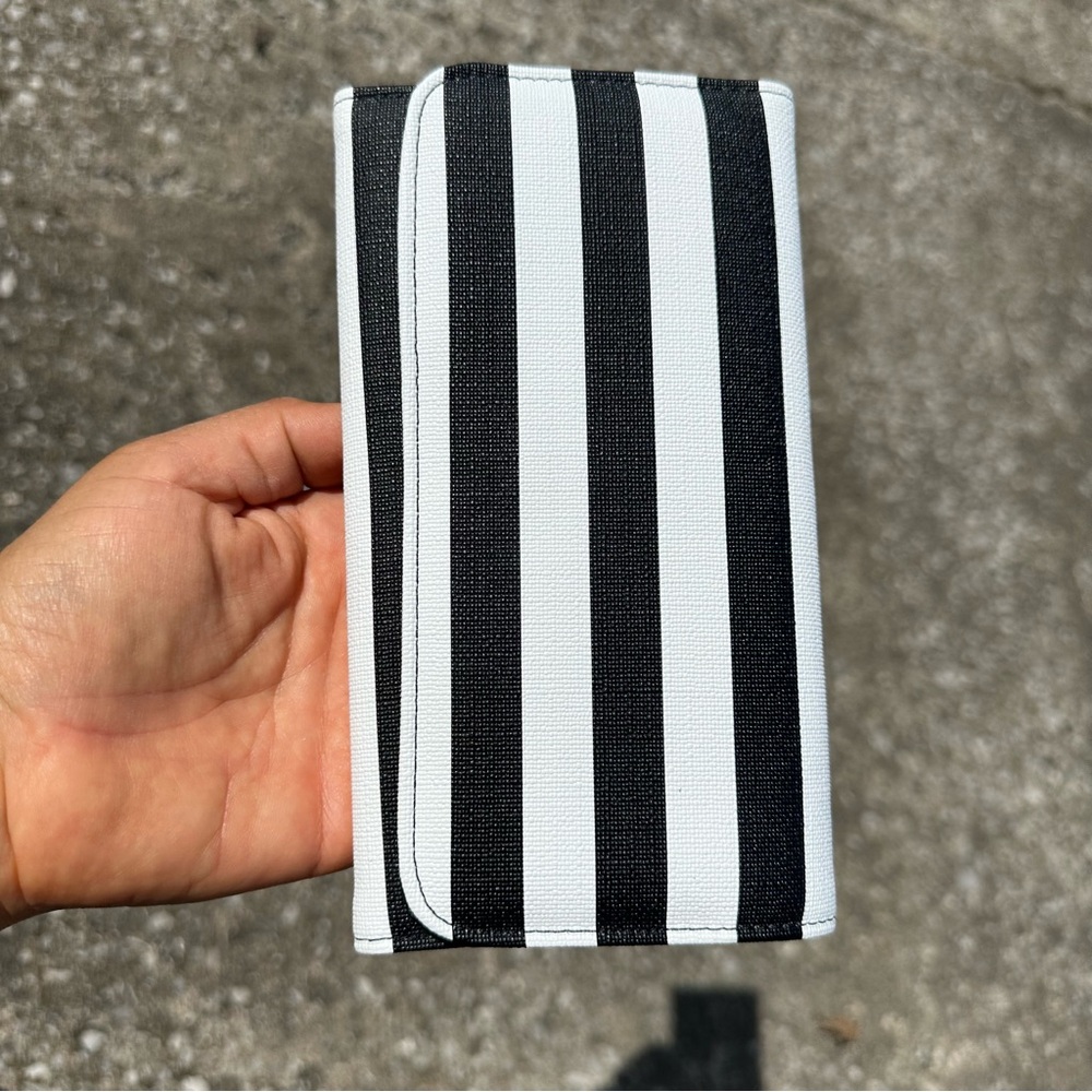 Kut From The Kloth stripped Wallet black white